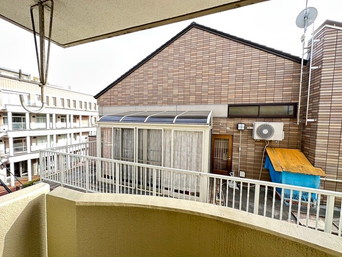 物件内観写真22　(室内からの展望)