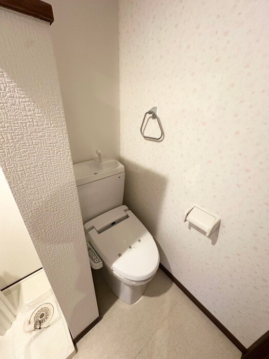 物件内観写真16　(トイレ)