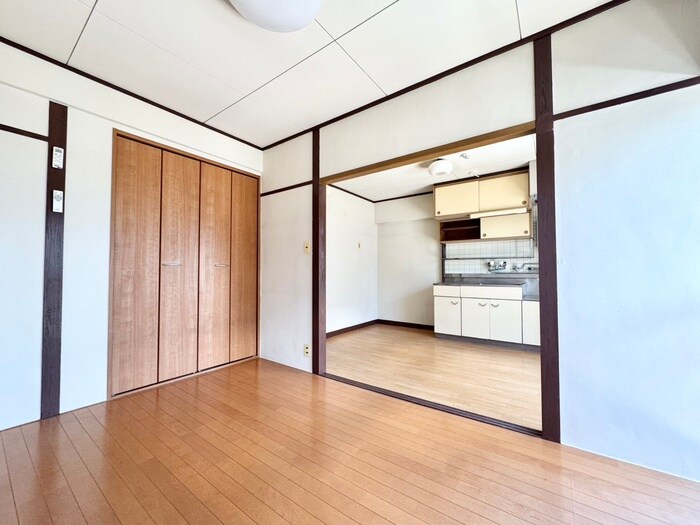 物件内観写真9　(居室)