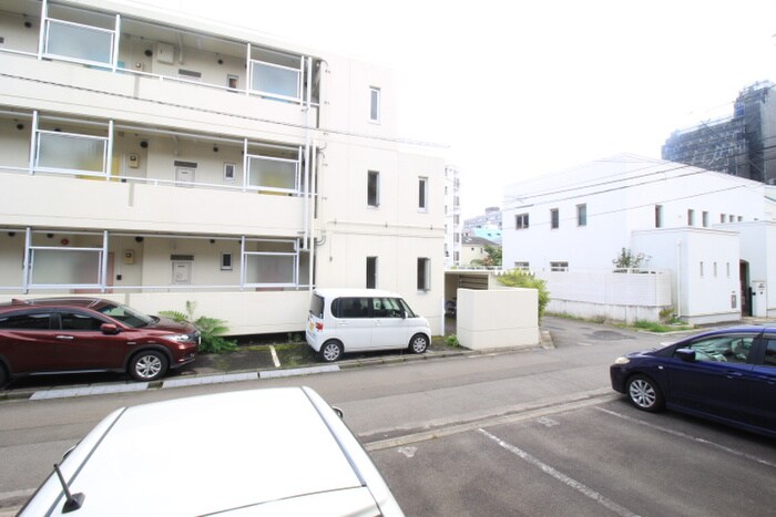 物件内観写真22　(室内からの展望)