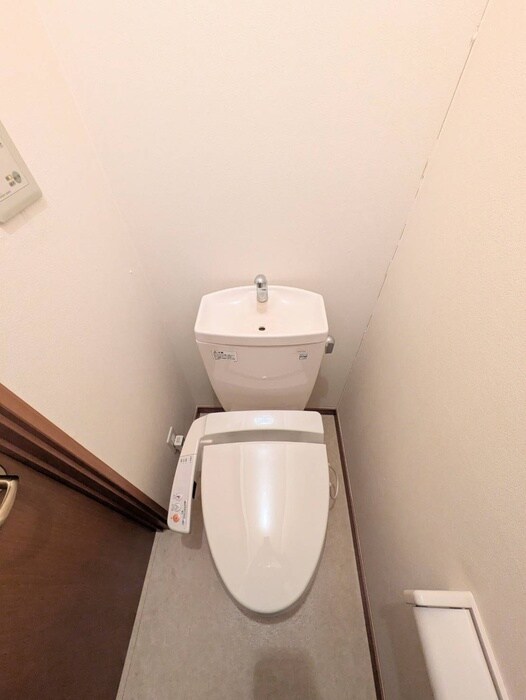 物件内観写真16　(トイレ)