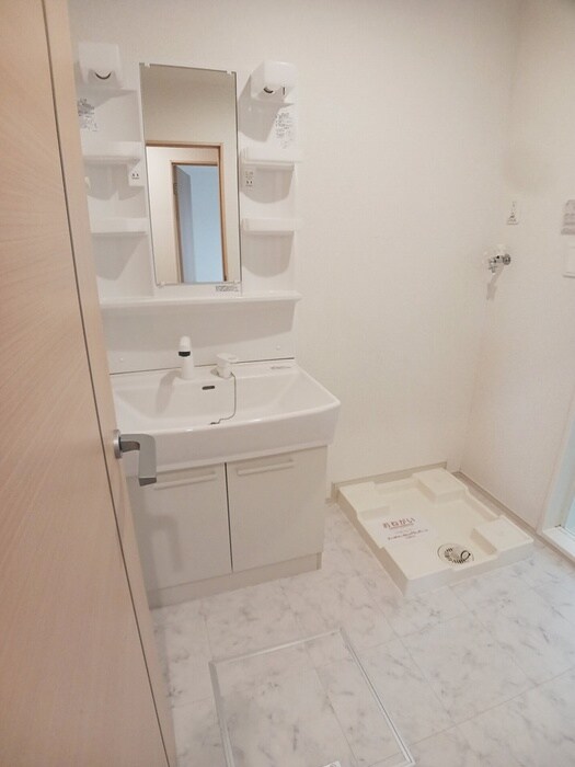 物件内観写真7　(洗面)