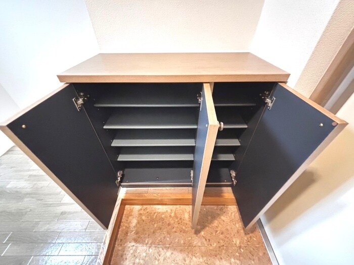 物件内観写真18　(靴箱)