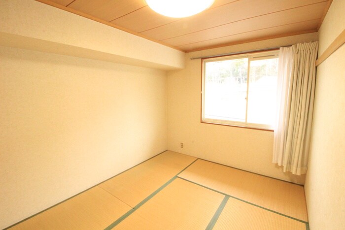 物件内観写真17　(居室)