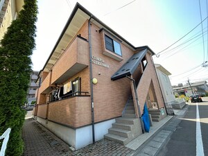 コーポストリームⅡ外観写真