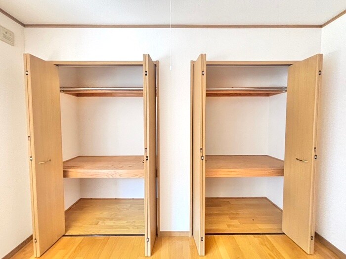 物件内観写真10　(収納)