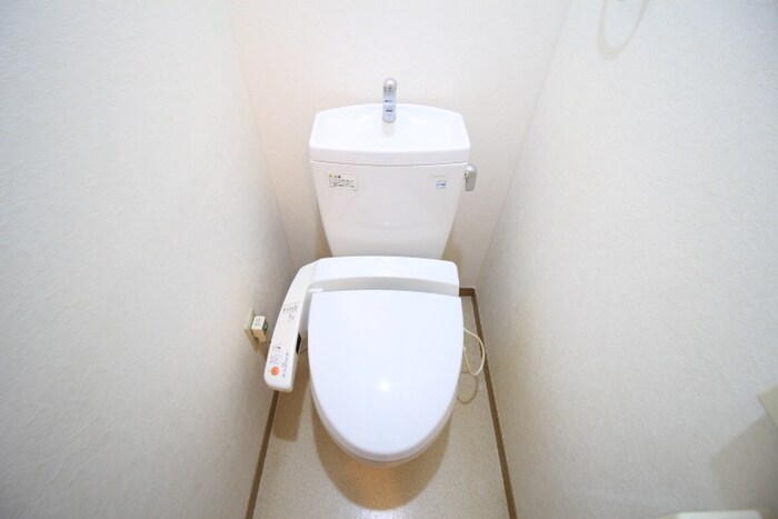 物件内観写真14　(トイレ)