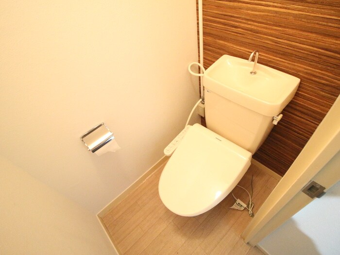 物件内観写真13　(トイレ)