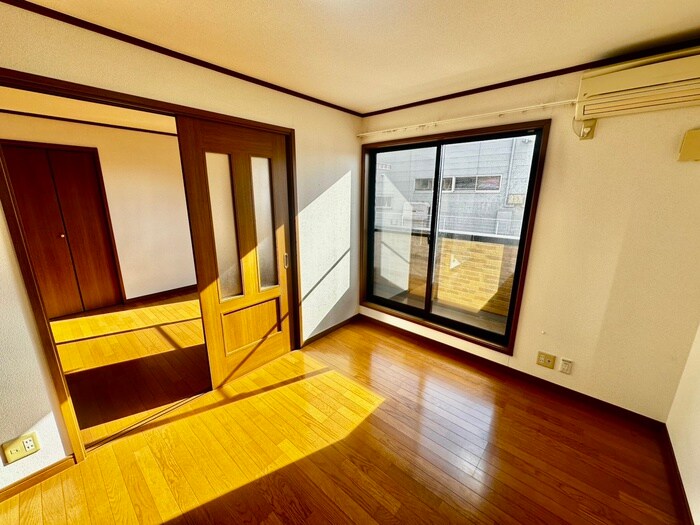 物件内観写真7　(居室)