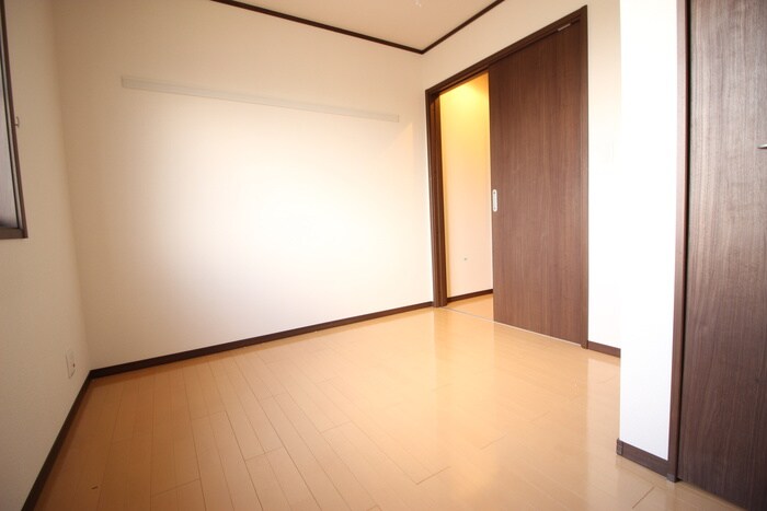 物件内観写真10　(居室)