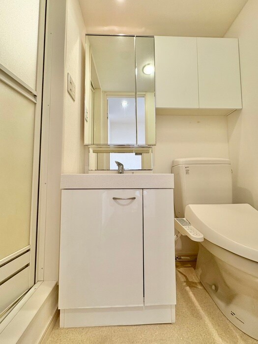 物件内観写真11　(洗面)