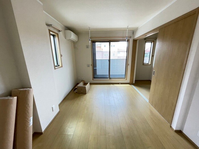 物件内観写真7　(居室)