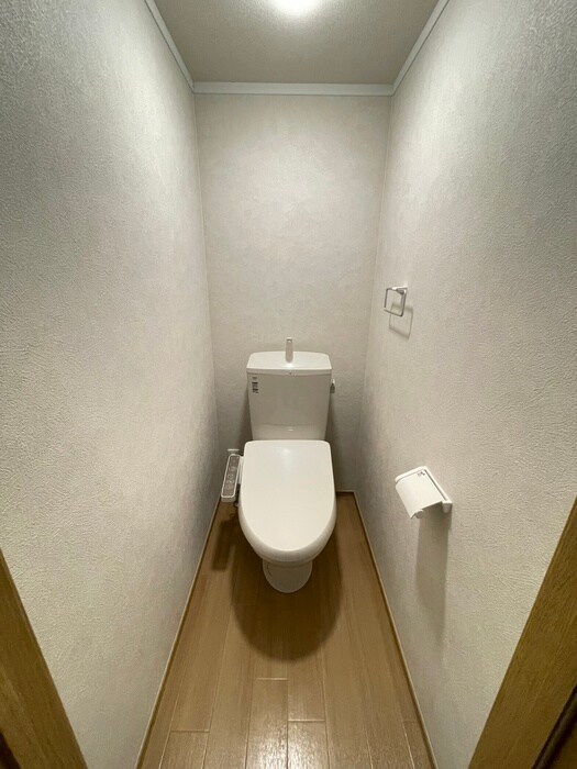 物件内観写真11　(トイレ)