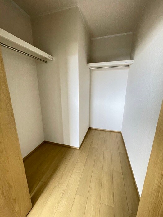 物件内観写真12　(収納)