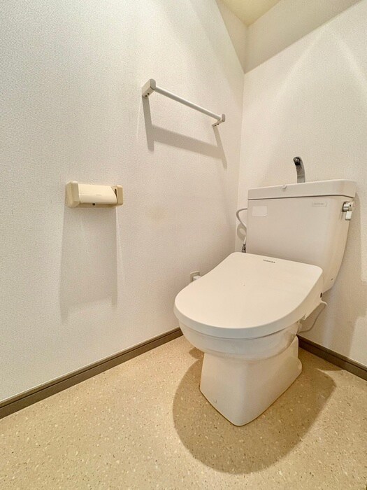 物件内観写真9　(トイレ)