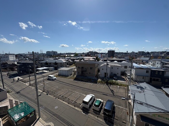 物件内観写真15　(室内からの展望)