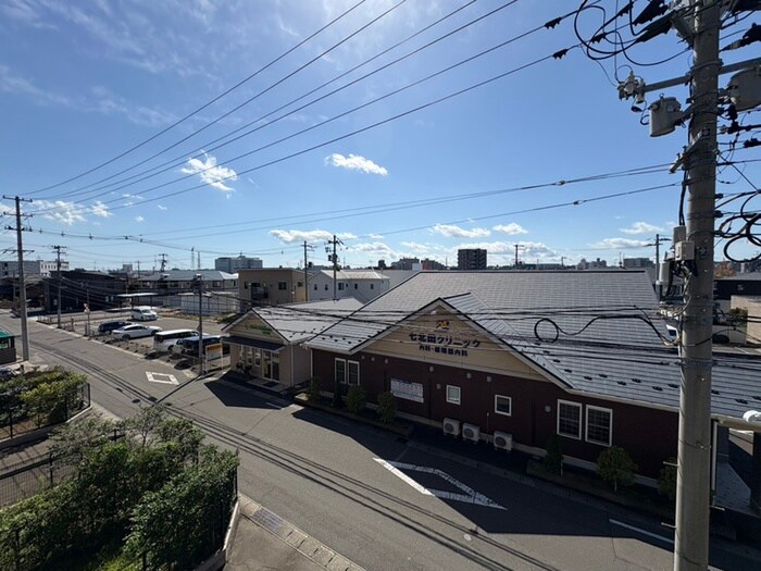 物件内観写真15　(室内からの展望)