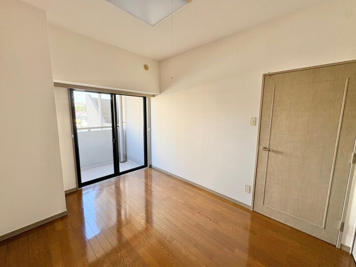 物件内観写真16　(居室)