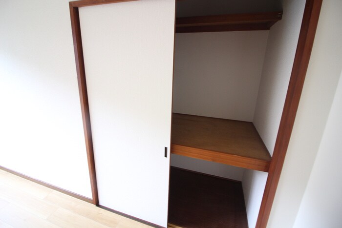 物件内観写真11　(収納)