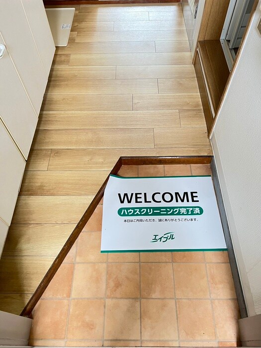 物件内観写真16　(玄関)