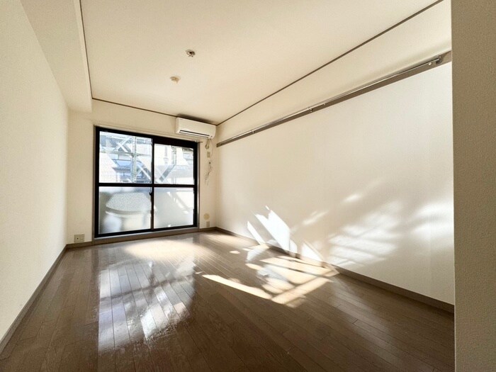 物件内観写真13　(居室)