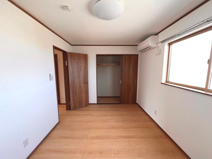 物件内観写真9　(居室)