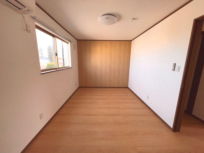 物件内観写真10　(居室)