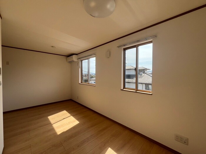 物件内観写真8　(居室)