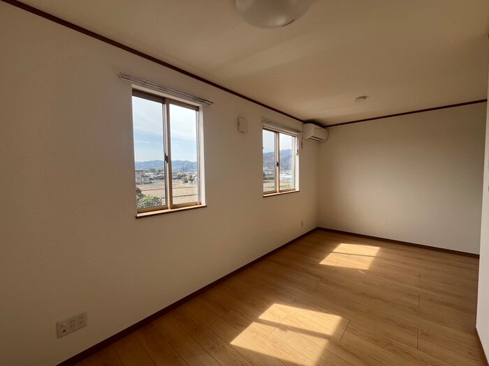 物件内観写真9　(居室)