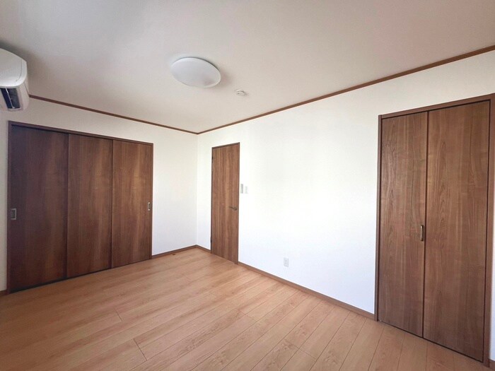 物件内観写真10　(居室)