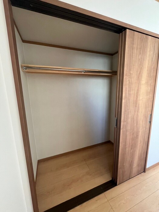 物件内観写真11　(収納)