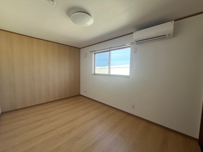 物件内観写真11　(居室)