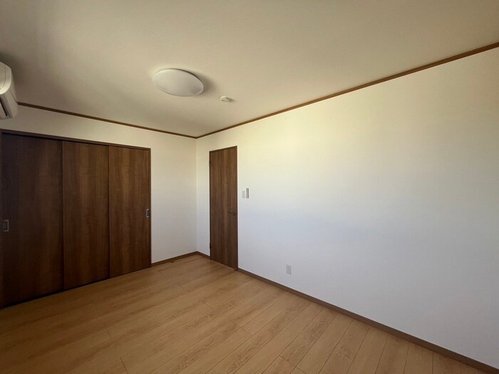 物件内観写真11　(居室)