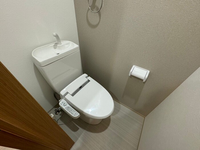 物件内観写真11　(トイレ)