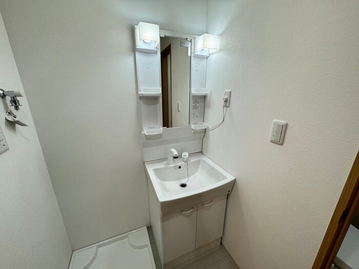 物件内観写真12　(洗面)