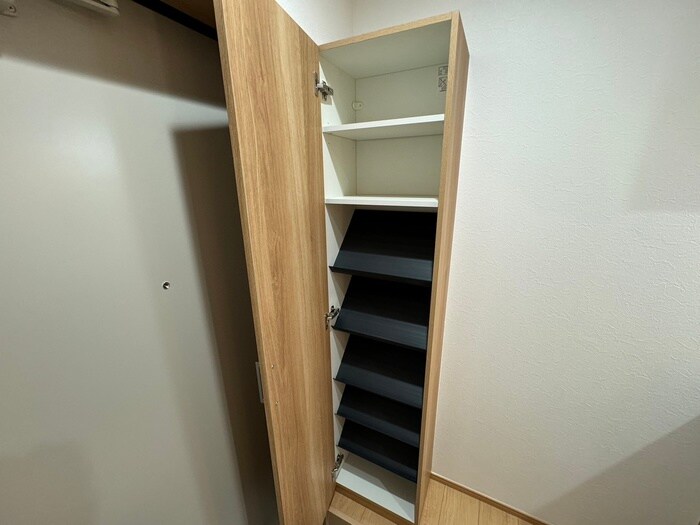 物件内観写真17　(靴箱)