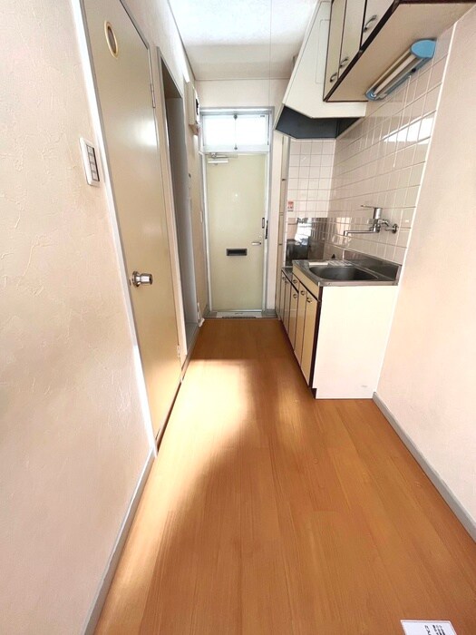 物件内観写真18　(廊下)