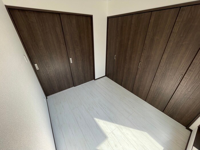 物件内観写真9　(居室)