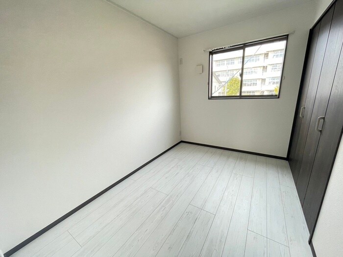 物件内観写真10　(居室)