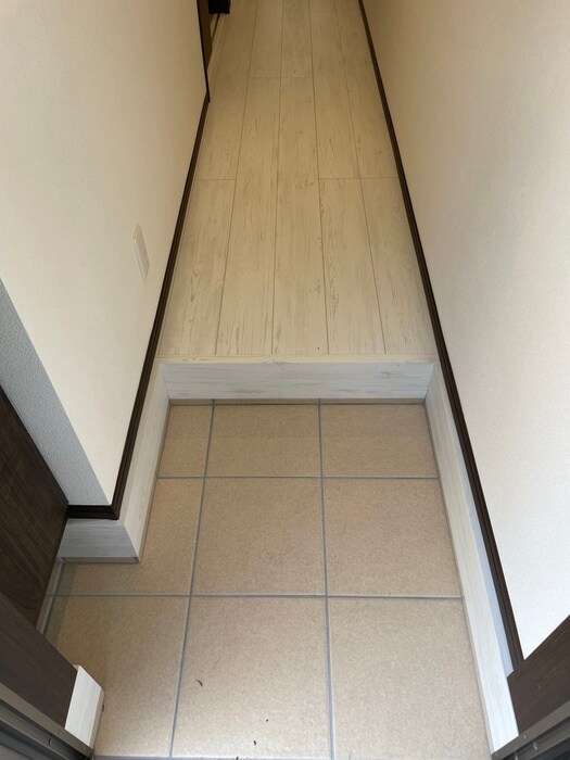 物件内観写真14　(玄関)