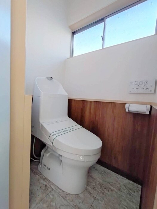 物件内観写真10　(トイレ)