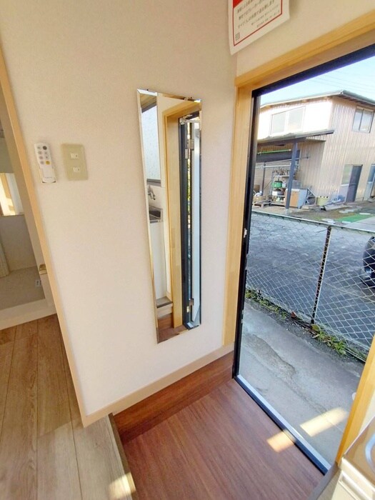 物件内観写真21　(廊下)