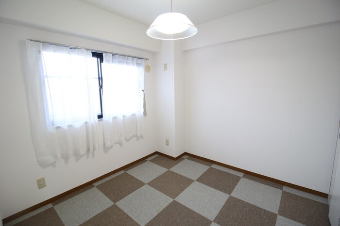 物件内観写真10　(居室)