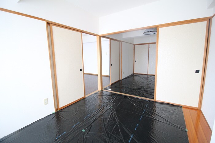 物件内観写真13　(居室)