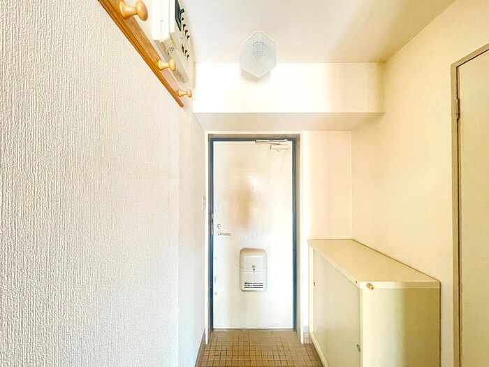物件内観写真20　(玄関)