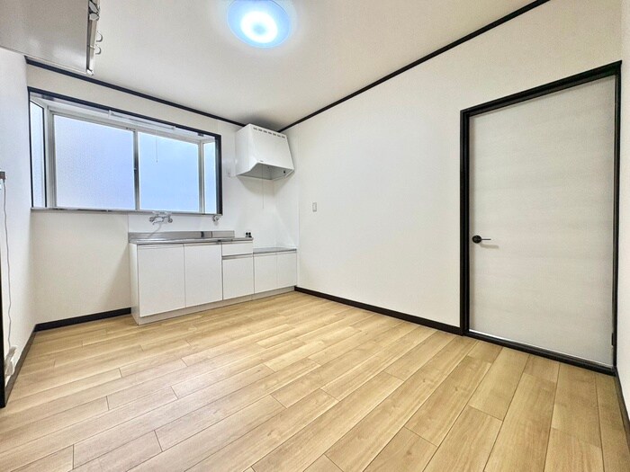 物件内観写真11　(居室)