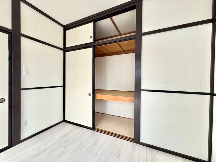 物件内観写真13　(収納)