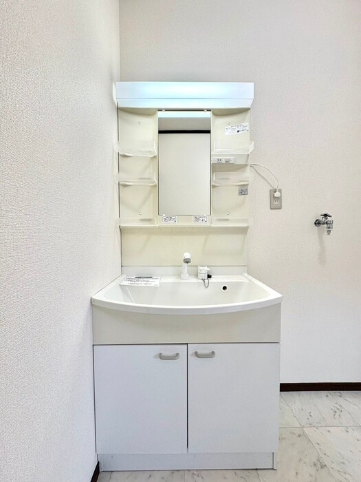 物件内観写真16　(洗面)