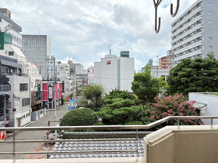 物件内観写真22　(室内からの展望)