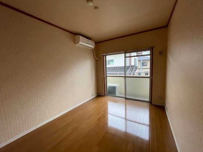 物件内観写真9　(居室)